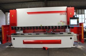 DA66T YAWEI CNC Στράντζα 220T4100
