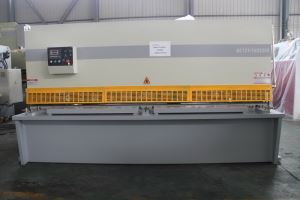 QC12K πορείας Swing υδραυλικά διάτμηση μηχάνημα 16 × 3200