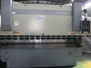 Μηχανές φρένο Υδραυλική πρέσα Yawei-160T3200