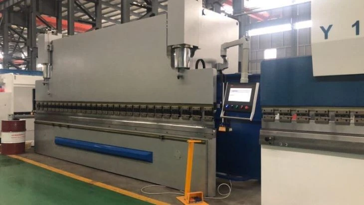 AHYW Yawei china 300t6m PBC 6 axis cnc press brake italy made ESA S640 DSP LASER MCS DAFETY GUARDING ce mARKET UK GERMANY