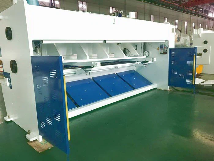 AHYW Yawei half inch mild steel  metal guillotine shear cutting machine DAC360T Manufacture